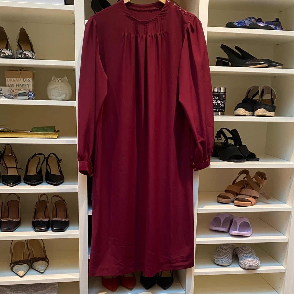 Elegant Vintage - Long Sleeve Burgundy Dress. GUC. Size L